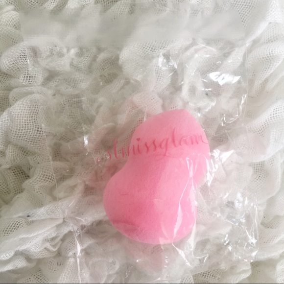 NEW makeup tools bundle - Picture 5 of 6